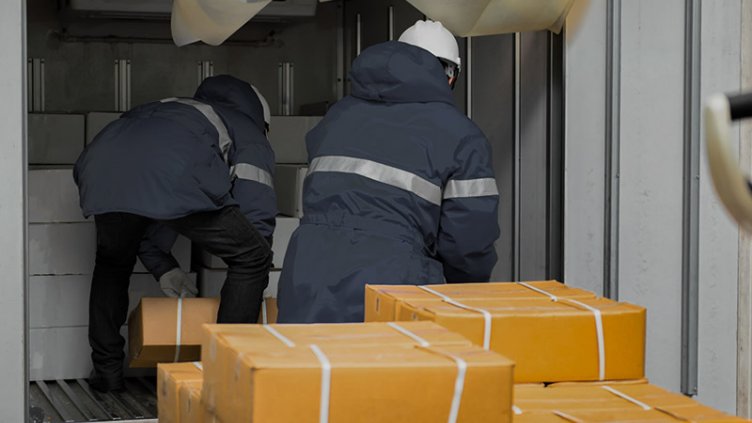 loading parcel in a container