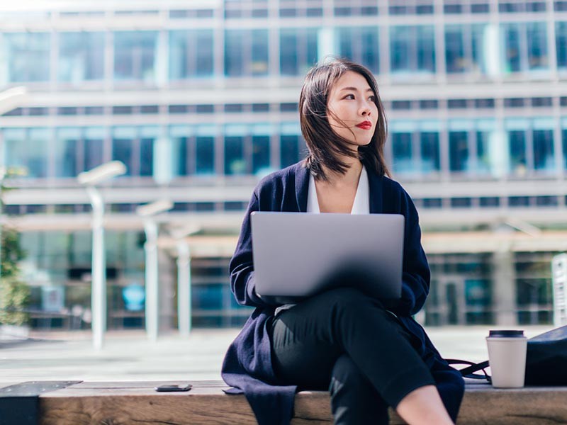 girl working on laptop