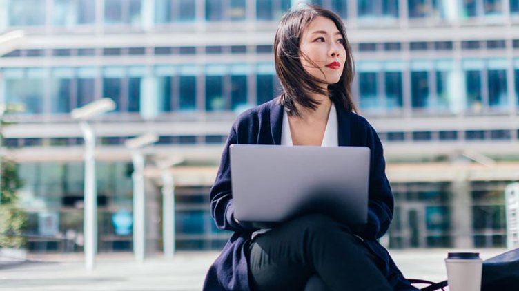 girl working on laptop