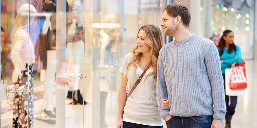 Couple enjoying in a shopping mall